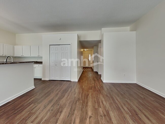 Photo - 120 Salem Ridge Ct