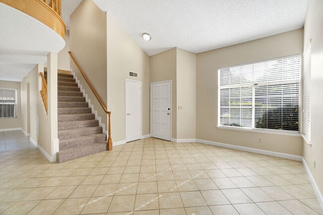 Photo - 6733 N Warren Ave