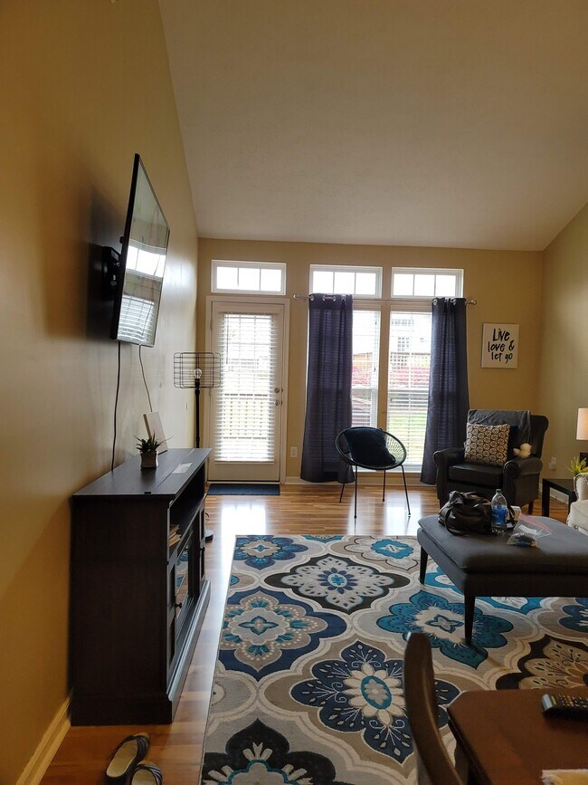 Photo - 3816 Taft Ave