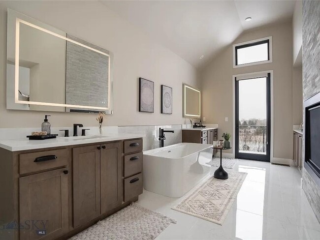 Photo - 235 Bridger Vale Dr