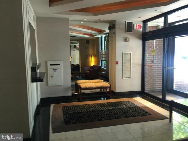 1301 20th St NW Unidad 207