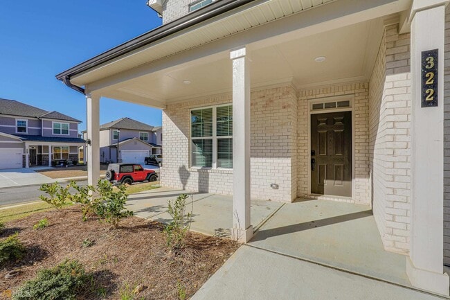 Photo - 322 Caledonia Ct