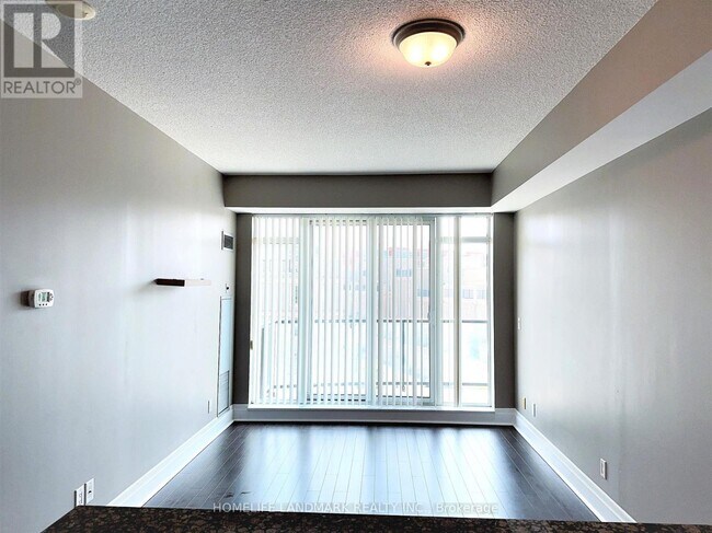 Photo - 111 Upper Duke Crescent Unit 417