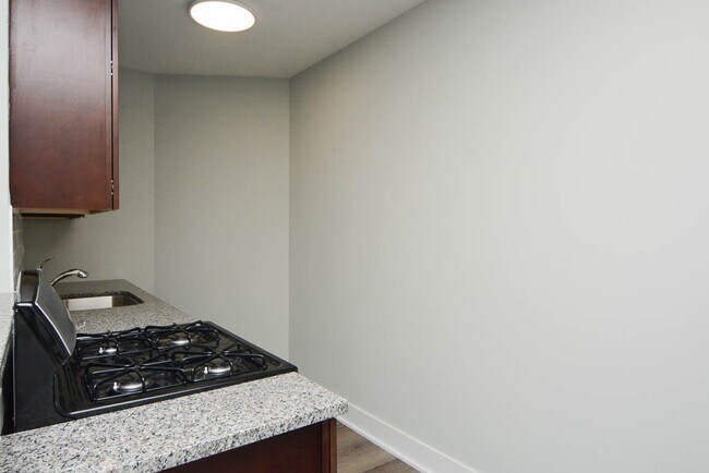 Photo - 798 Judson Ave Unit J06P