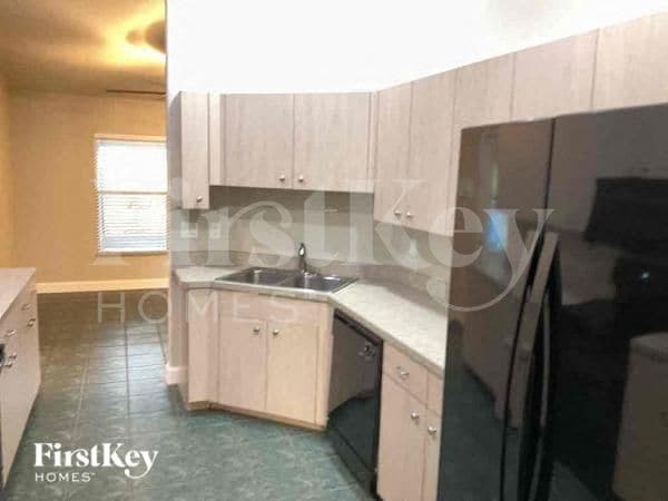 Photo - 2173 Alliance Ave