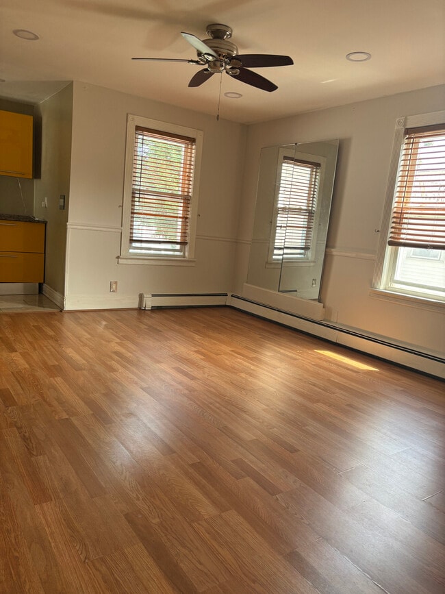 Building Photo - 18 Plimpton Ave Unit 2 Rental
