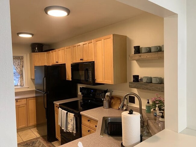 Photo - Spacious 2BR/1.5BA w/ Loft Available December 1st!!  - Partially Furnished Winter Rental