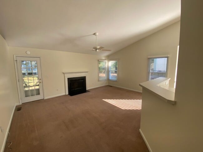 Photo - 4810 Heritage Woods Ct