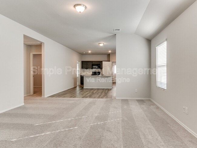 Photo - 11520 SW 12th St