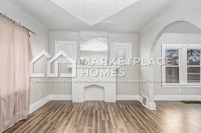 Photo - 15457 Cloverlawn Ave
