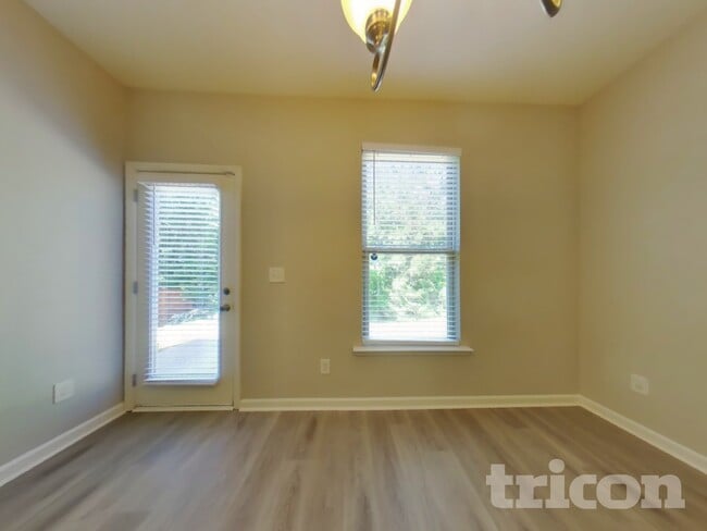 Photo - 177 Magnaview Dr