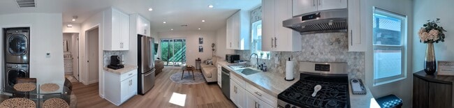 Photo - 6328 Mary Ellen Ave