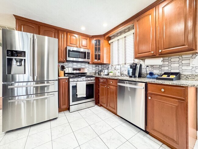 Photo - 34 Rumney Rd Unit 1