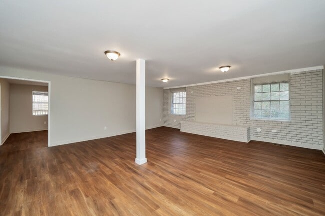 Photo - Southern Charm Meets Spacious Living – 5BR...
