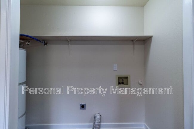 Photo - 1327 Z St
