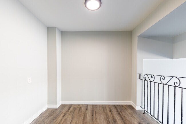 3BR, 2BA - 1,200SF - Dining Room