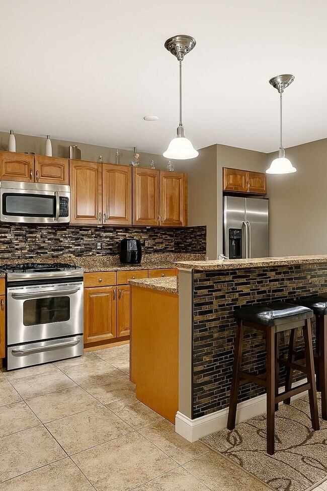 Building Photo - 333 Atwells Ave Unit 333 Atwells Ave  312