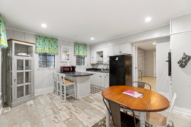 Photo - 158 Grand Blvd