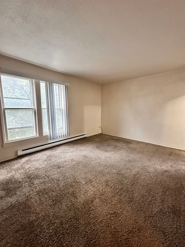 Photo - 607 N Elm St Unit 2