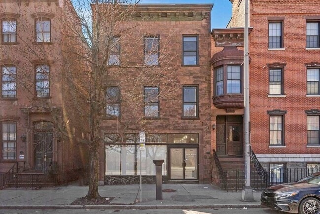 Building Photo - 170 Washington Ave Rental