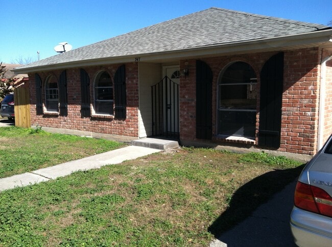 Building Photo - 7417 Edward St Rental