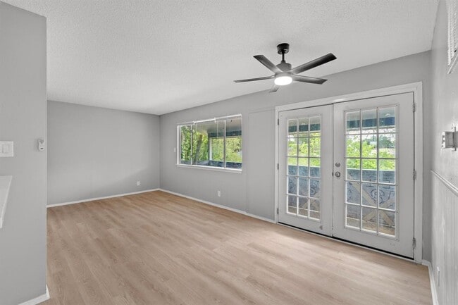 Photo - 8903 Parkfield Dr Unit 203