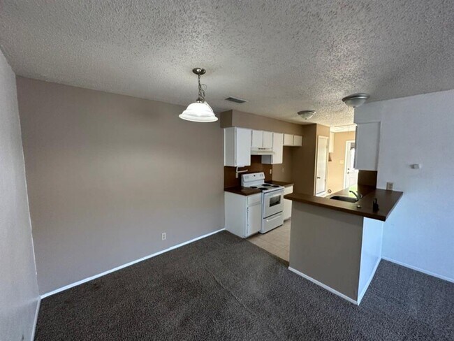 Photo - 2606 S Bagdad Rd