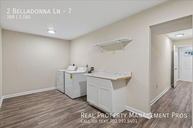 Photo - 2 Belladonna Ln