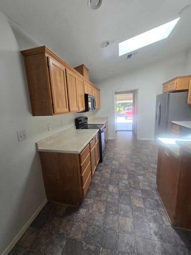 Photo - 3 bed 2 bath Home for Rent in Grants Pass