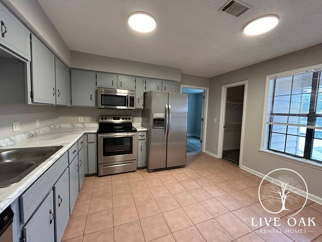 Photo - 904 Willowbrook Dr