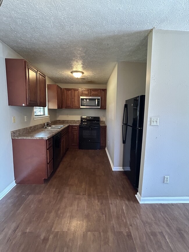 Photo - 136 New Gritton Ave