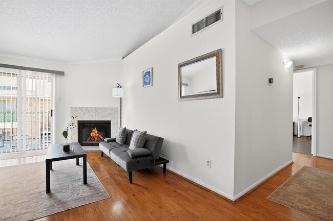 Photo - 3770 Lovers Wood Ln Unit 610