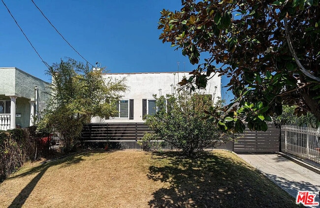 Building Photo - 1316 Mariposa Ave