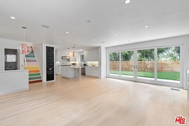 Photo - 1862 Kimberly Ln