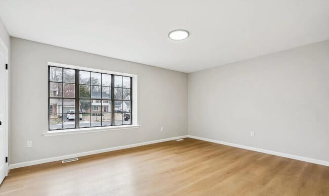 Photo - 3 Bryn Mawr Ct