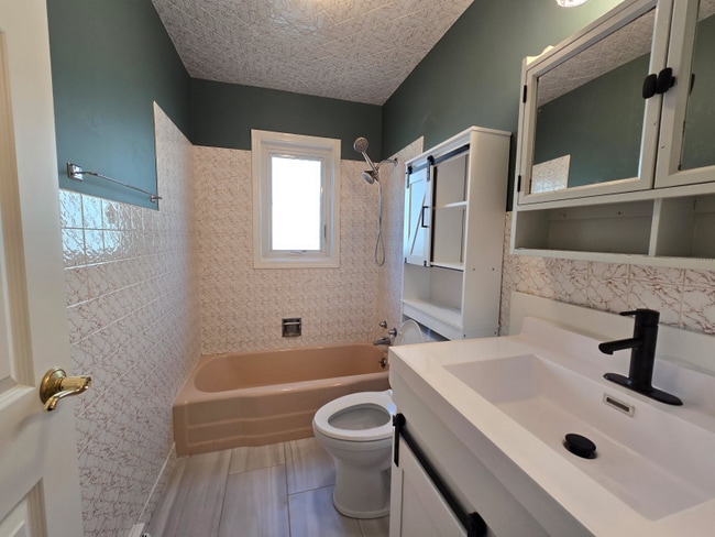 Photo - 705 Decatur St