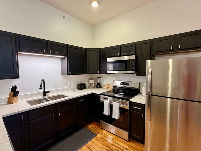 Photo - 719 N 3rd Ave Unit #6