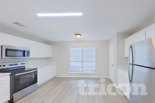 Photo - 608 Canyon Pl