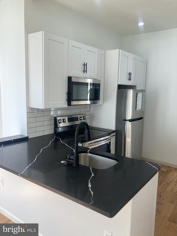 Photo - 1901 W Diamond St