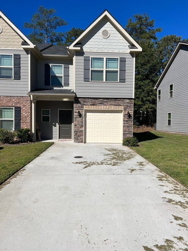 Building Photo - 5359 Creekview Way Rental