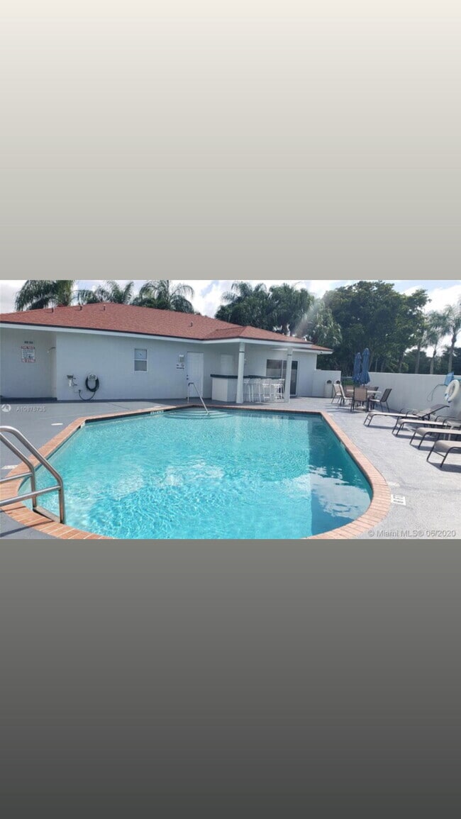 Photo - 6760 N Pine Island Rd