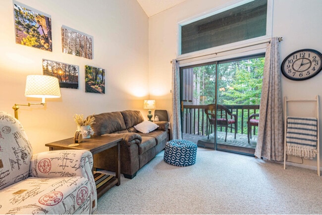 Photo - 10 Elm Trail Unit 10