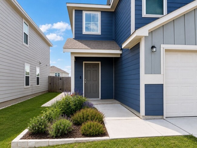 Photo - Beautiful 3 Bedroom Home in Winding Brook with Community Pool & Playground! Conveniently located...