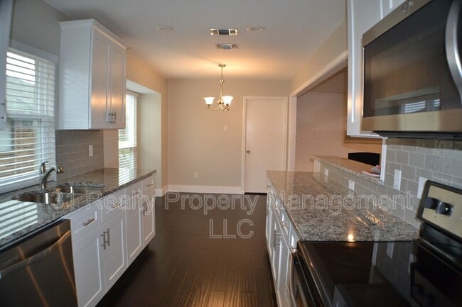 Photo - 2311 Eastgate Dr