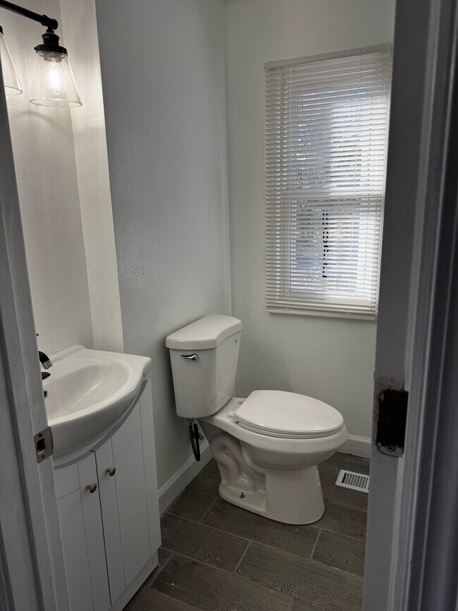 Photo - 526 Pershing Ave