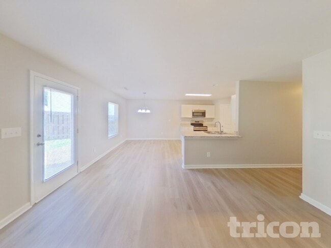 Photo - 631 Buckskin Rd