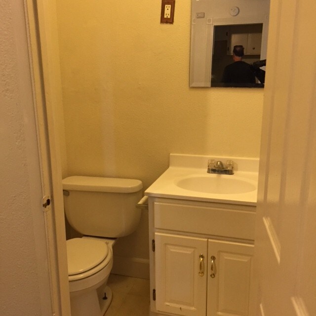 Photo - 6742 Whittier Ave Unidad 3