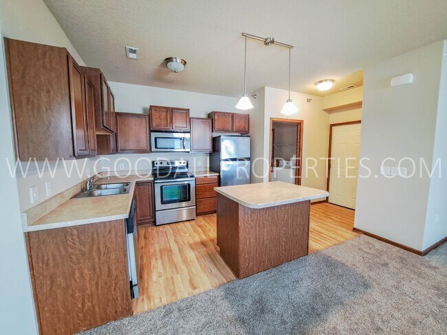 Photo - 2 Bedroom 2 Bath on first level in Johnsto... Unit 13