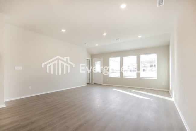 Photo - 6509 NW Kathleen St