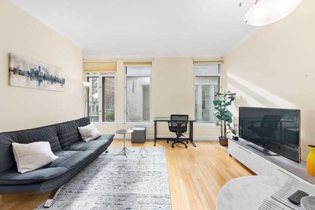 Photo - 201 Sansome St